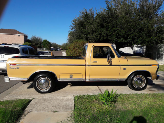 1974 Ford F-100 Standard Cab Pickup