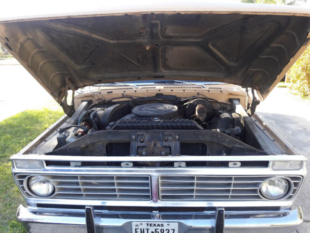 1974 Ford F-100 Standard Cab Pickup