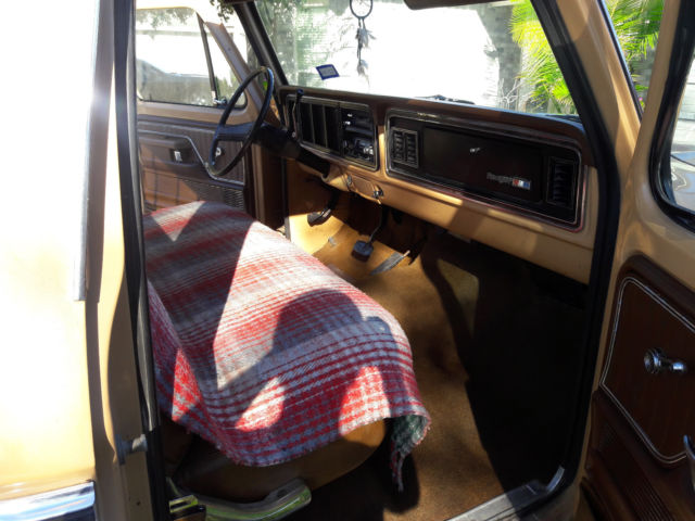 1974 Ford F-100 Standard Cab Pickup