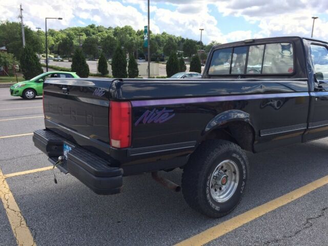 1991 Black Ford F-150 Crew Cab Pickup