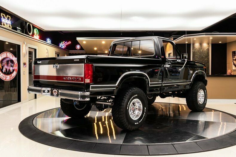 1986 Black Ford F150 Pickup (Truck)