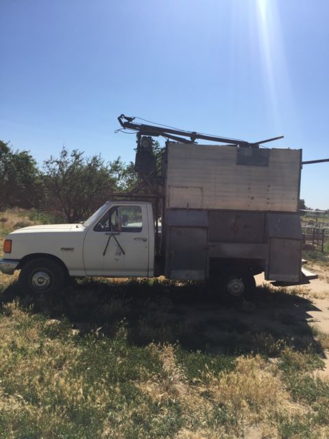1988 White Ford F-250 Cab & Chassis