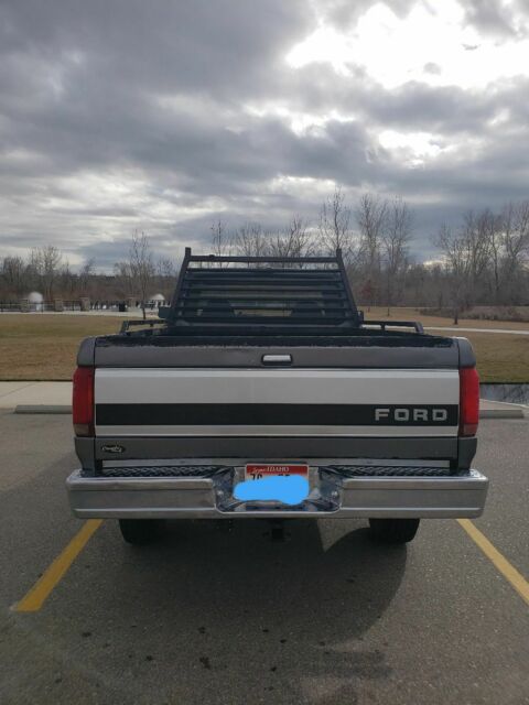 1992 Gray Ford F-250 Extended Cab Pickup