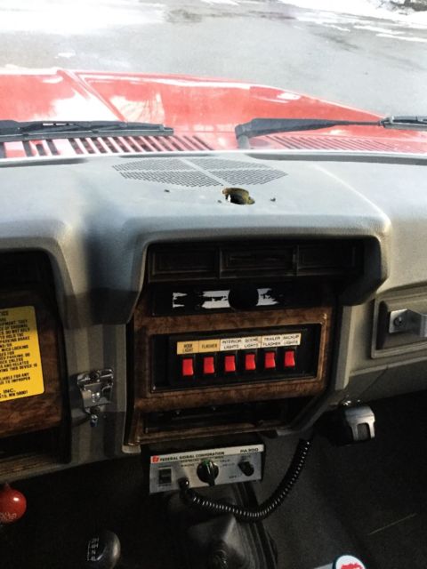 1986 Red Ford F-350