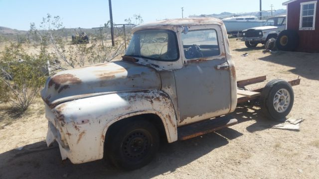 1956 Tan Ford F-100