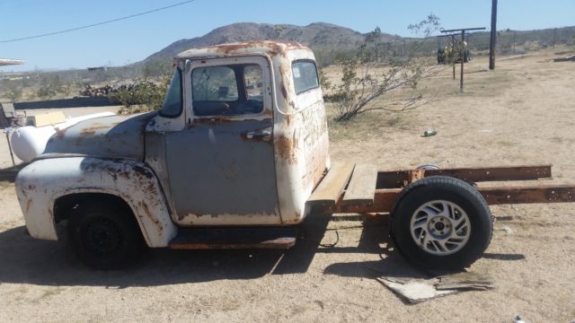 1956 Tan Ford F-100