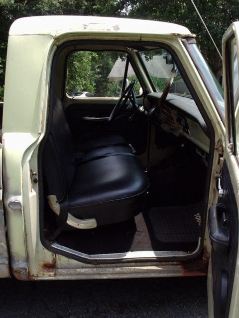 1970 Ford F-100 Standard Cab Pickup