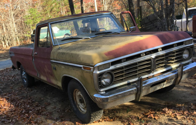 1973 Yellow and primer Ford F-100 pick up
