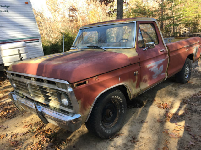 1973 Yellow and primer Ford F-100 pick up