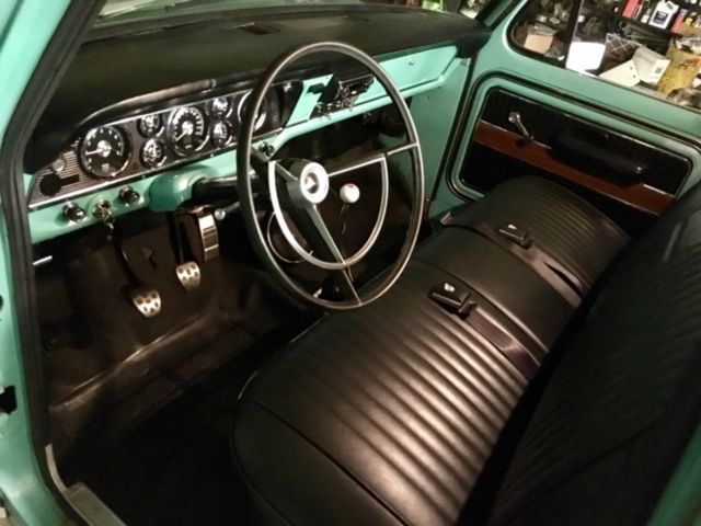 1968 Lunar green Ford F-100 Standard Cab Pickup