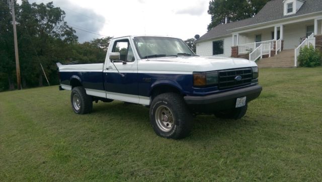 1993 Blue Ford F-250