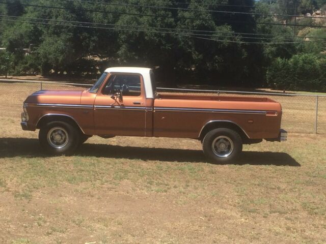 1976 Gold Ford F-250 longbed