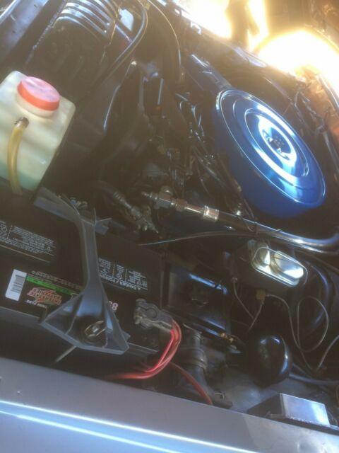 1976 Gold Ford F-250 longbed