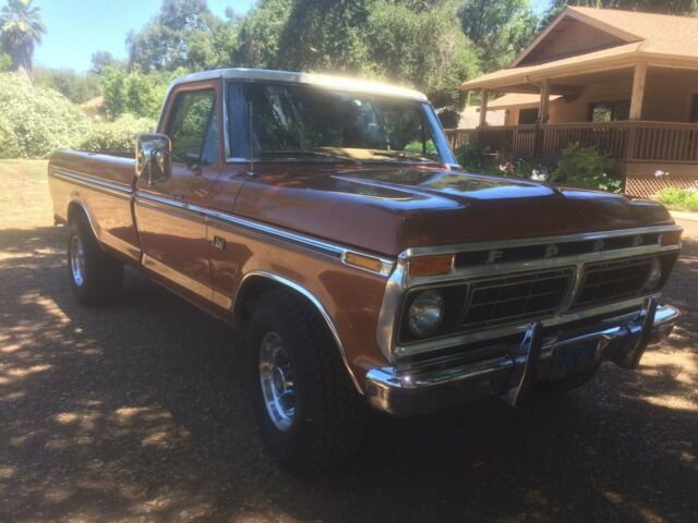 1976 Gold Ford F-250 longbed