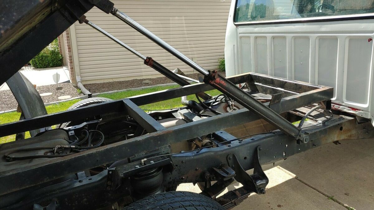 1992 White Ford F-350 Crew Cab Pickup