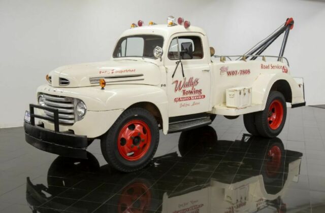 1950 White Ford F5 Tow Truck --