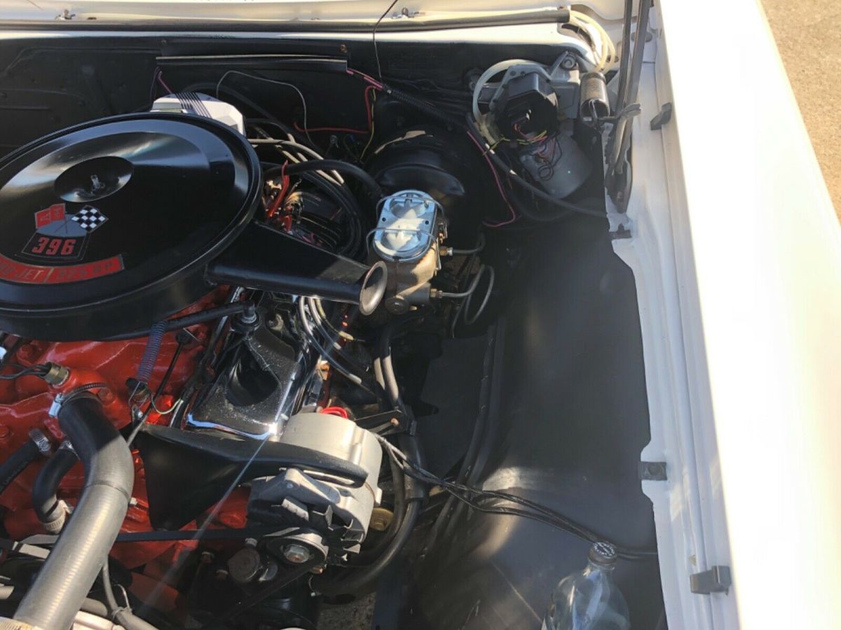 1966 White Chevrolet Caprice Coupe