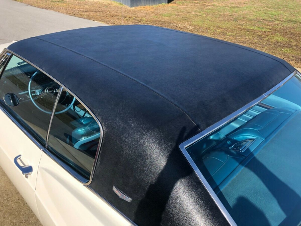 1966 White Chevrolet Caprice Coupe