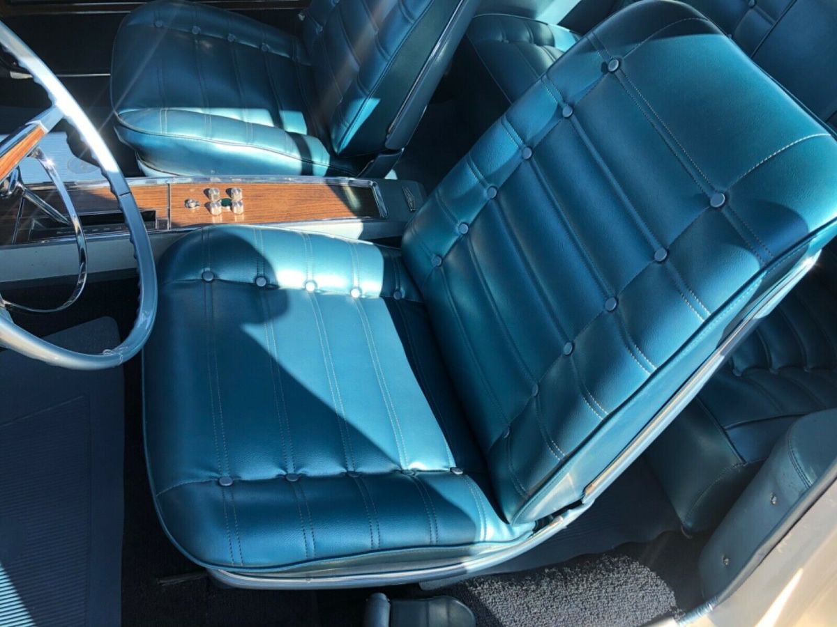 1966 White Chevrolet Caprice Coupe