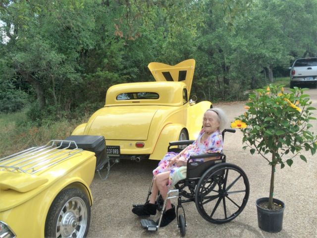 1933 Kandy Apple Red Ford FACTORY FIVE Coupe