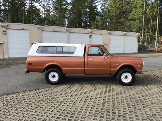 1972 Orange Chevrolet C-10 Cab & Chassis