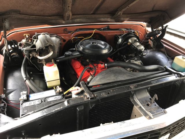 1972 Orange Chevrolet C-10 Cab & Chassis