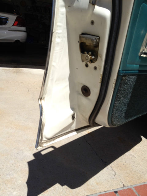 1967 White Chrysler New Yorker Sedan 4 door