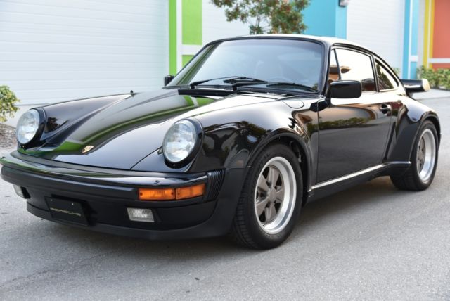 1984 Black Porsche 911