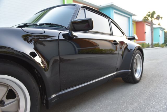 1984 Black Porsche 911