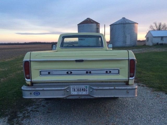 1975 Yellow Ford F-100