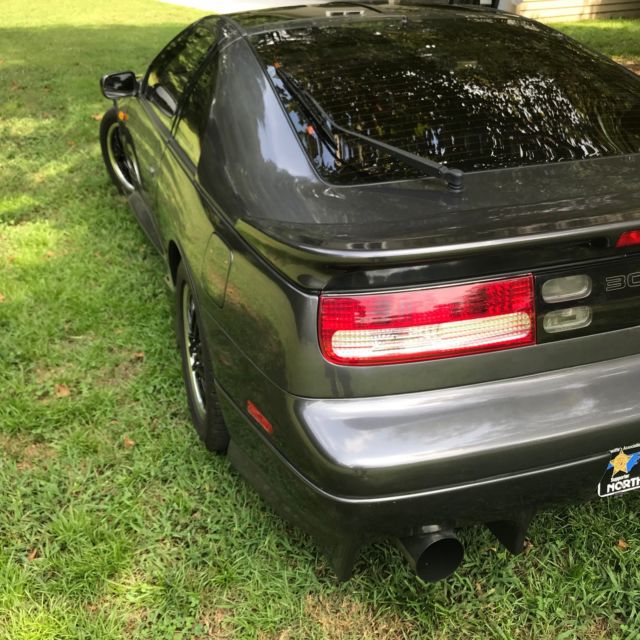 1990 Gray Nissan 300ZX Coupe