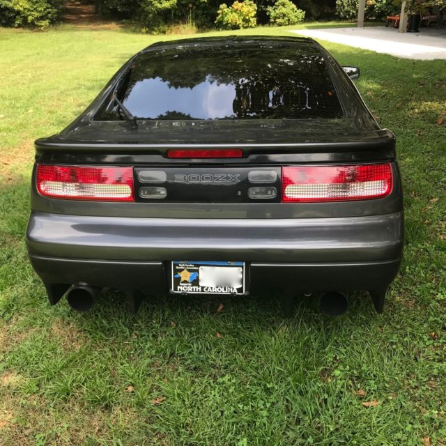 1990 Gray Nissan 300ZX Coupe