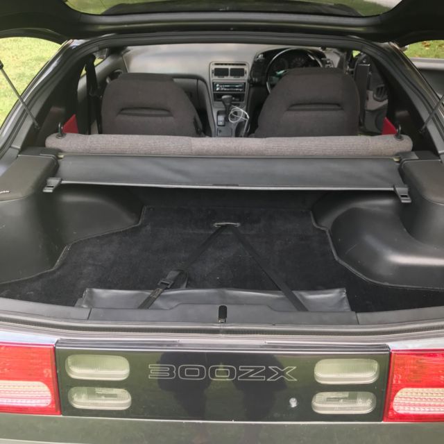 1990 Gray Nissan 300ZX Coupe