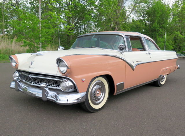 1955 Ford Crown Victoria Sedan