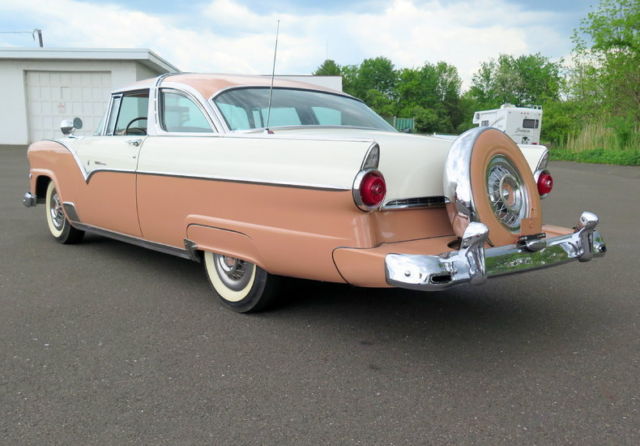1955 Ford Crown Victoria Sedan