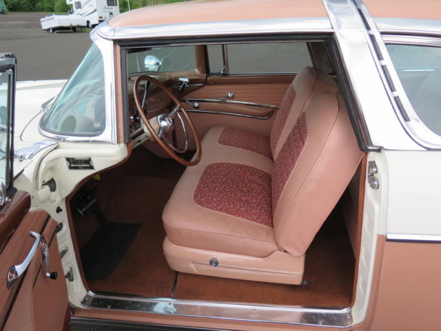 1955 Ford Crown Victoria Sedan