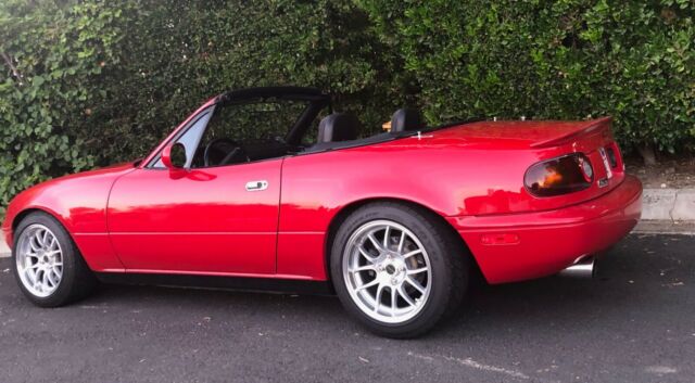 1993 Red Mazda MX-5 Miata Convertible