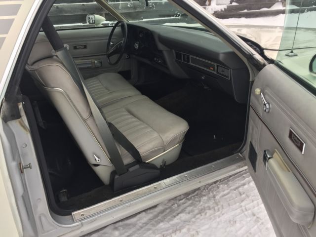 1979 white  Ford Ranchero Cab & Chassis