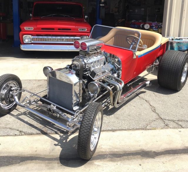 1923 Red Ford Model T Convertible