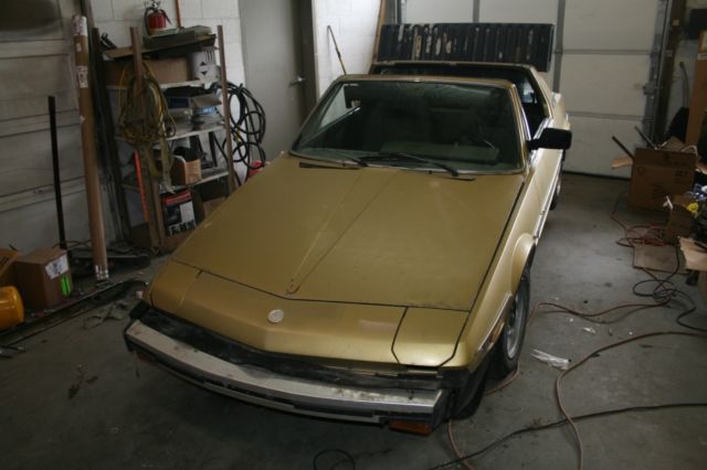 1980 Gold Fiat X-1/9 Coupe