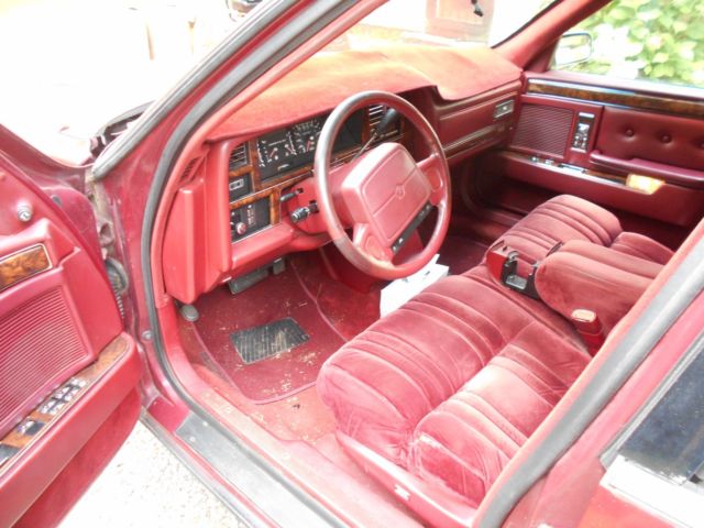 1992 Red Chrysler New Yorker Sedan
