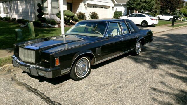 1980 Black Walnut Chrysler New Yorker Sedan