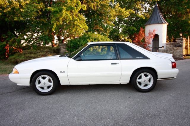 1993 White Ford Mustang Hatchback