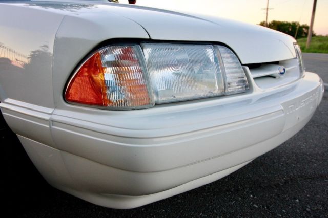 1993 White Ford Mustang Hatchback