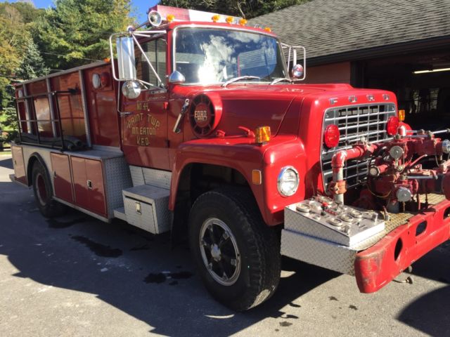 1981 RED Ford FIRE TRUCK FIRE TRUCK