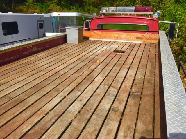 1981 RED Ford FIRE TRUCK FIRE TRUCK