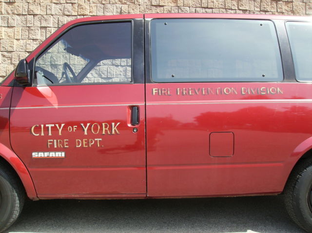 1991 Red GMC Safari Standard Passenger Van