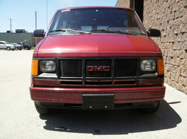 1991 Red GMC Safari Standard Passenger Van