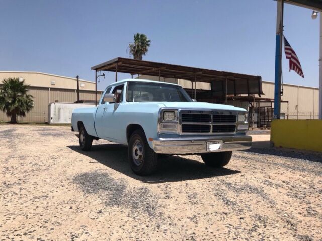 1993 Blue Dodge Ram 2500 Extended Cab Pickup