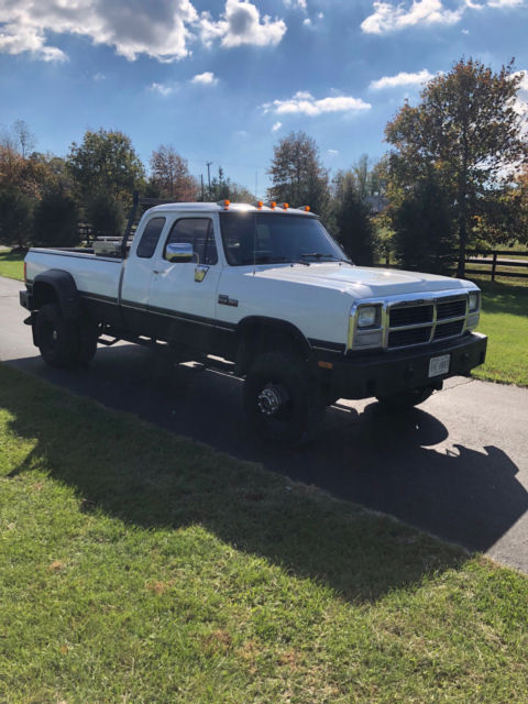 1993 White Dodge W350 Extended Cab Pickup